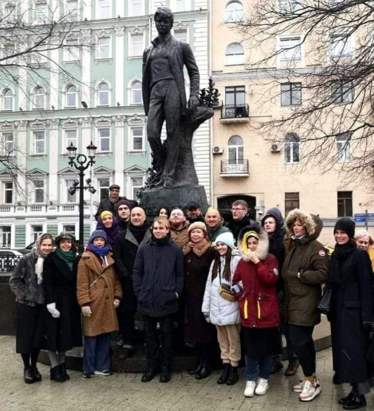 130 лет назад родился Сергей Есенин 130 лет назад родился Сергей Есенин