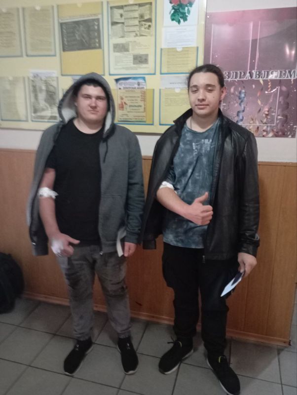 Сегодня, 3 октября 2025 года, в Локомотивном депо станции Дебальцево по партийному проекту "Здоровое Будущее" проведена акция по забору крови выездной бригадой Горловской станции переливания крови Сегодня, 3 октября 2025 года, в Локомотивном депо станции Дебальцево по партийному проекту "Здоровое Будущее" проведена акция по забору крови выездной бригадой Горловской станции переливания крови