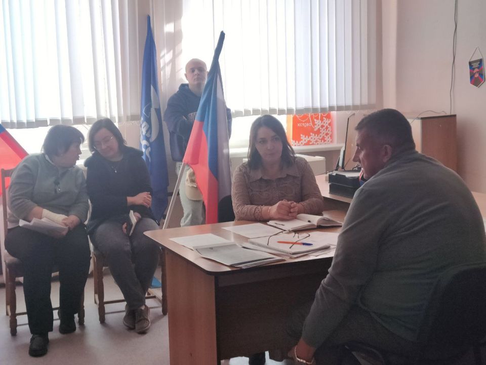 Денис Зубов: В Иловайске состоялось заседание комиссии по делам несовершеннолетних и защите их прав Денис Зубов: В Иловайске состоялось заседание комиссии по делам несовершеннолетних и защите их прав