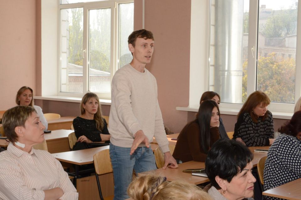 Алексей Дорофеев: Нет ничего ценнее прямого диалога, когда можно посмотреть друг другу в глаза и говорить начистоту Алексей Дорофеев: Нет ничего ценнее прямого диалога, когда можно посмотреть друг другу в глаза и говорить начистоту