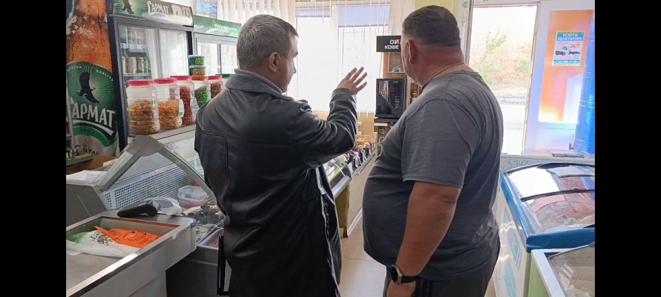Иван Приходько: Активисты Народного контроля проверили ряд магазинов Горловки Иван Приходько: Активисты Народного контроля проверили ряд магазинов Горловки
