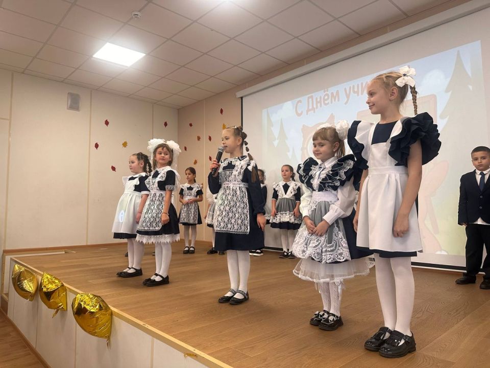 Наталья Великодная: День самоуправления в Тельмановской гимназии Наталья Великодная: День самоуправления в Тельмановской гимназии