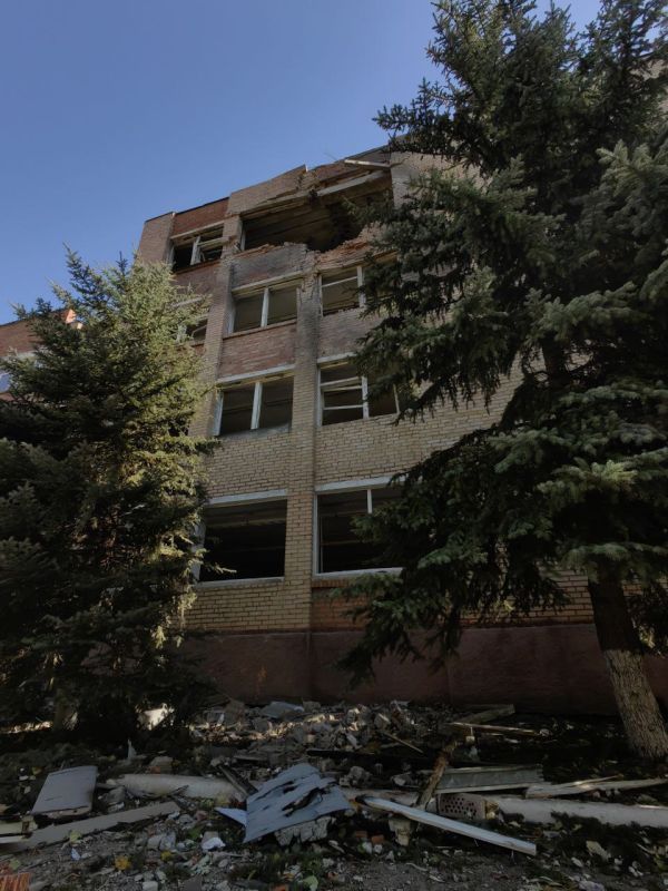 Георгий Медведев: Вот так этим утром выглядит одна из горловских школ