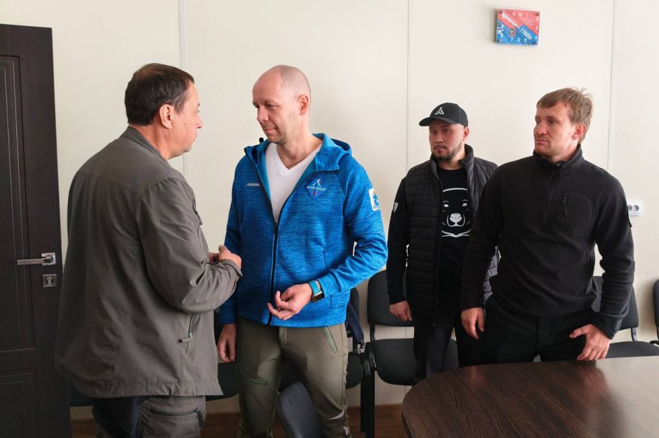 Константин Зинченко: С главой Пуровского района Ямало-Ненецкого автономного округа обсудили рабочие вопросы Константин Зинченко: С главой Пуровского района Ямало-Ненецкого автономного округа обсудили рабочие вопросы