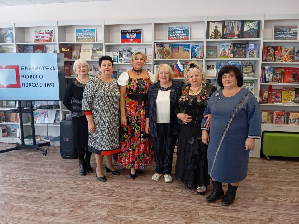 Жизнь продолжается в стихах Жизнь продолжается в стихах