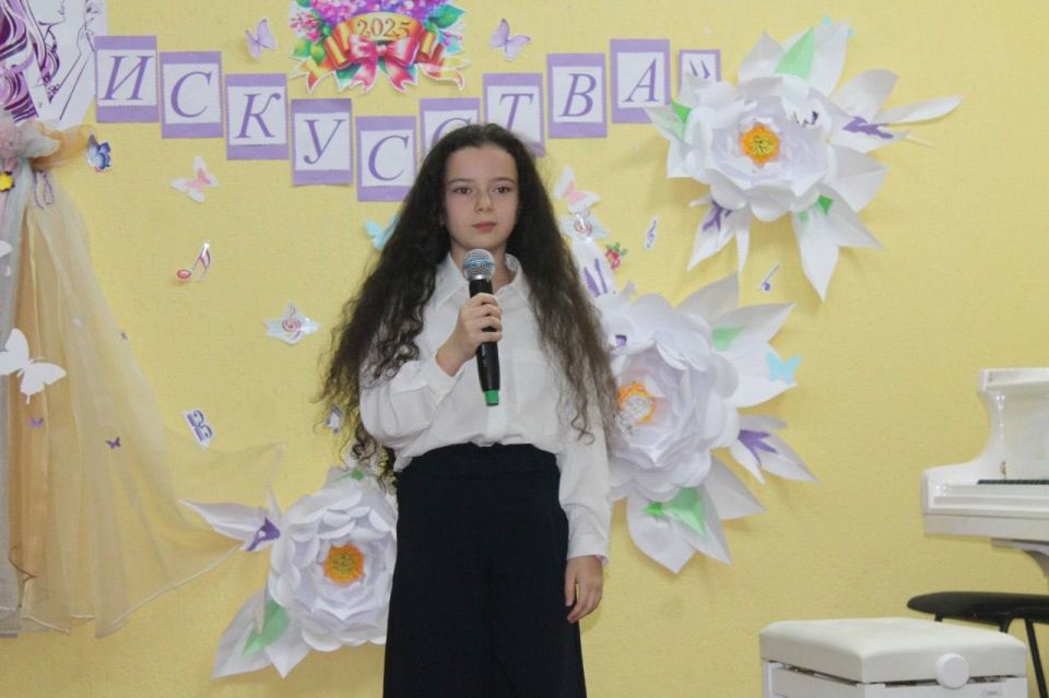 В Мангушской детской школе искусств состоялся торжественный праздник, посвященный Дню учителя В Мангушской детской школе искусств состоялся торжественный праздник, посвященный Дню учителя
