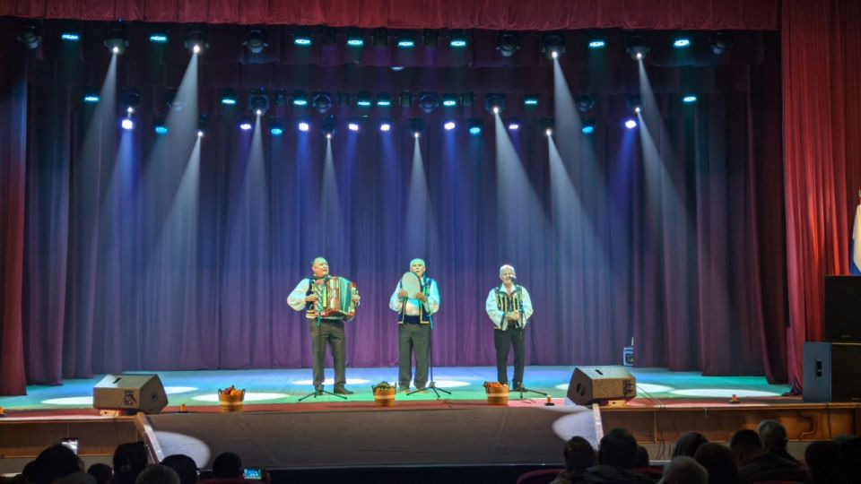 Николай Михайлов: 4 октября принял участие в празднике греческой культуры "Калимэра" Николай Михайлов: 4 октября принял участие в празднике греческой культуры "Калимэра"