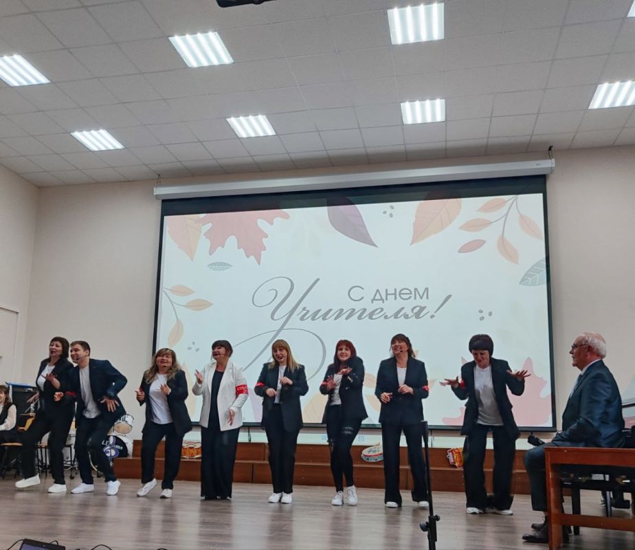 В детской школе искусств «Симфония Приморья» прошел удивительный концерт, приуроченный ко Дню учителя в рамках партийного проекта "Культура малой Родины" В детской школе искусств «Симфония Приморья» прошел удивительный концерт, приуроченный ко Дню учителя в рамках партийного проекта "Культура малой Родины"