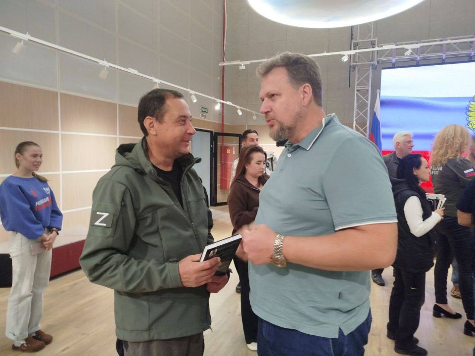Константин Зинченко: Остался под приятным впечатлением от общения с современными «летописцами» нашей истории Константин Зинченко: Остался под приятным впечатлением от общения с современными «летописцами» нашей истории