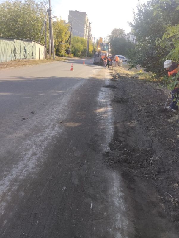 С заботой об округе.. За 03.10.2025 года сотрудниками МУП АГЯ «ЖЭК» выполнены следующие виды работ: выполнен ремонт ввода и замена автомата по адресу: кв-л 55, д.5а выполнены работы по уборке придомовой территории по адресам: С заботой об округе.. За 03.10.2025 года сотрудниками МУП АГЯ «ЖЭК» выполнены следующие виды работ: выполнен ремонт ввода и замена автомата по адресу: кв-л 55, д.5а выполнены работы по уборке придомовой территории по адресам: