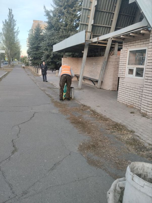 С заботой об округе.. За 03.10.2025 года сотрудниками МУП АГЯ «ЖЭК» выполнены следующие виды работ: выполнен ремонт ввода и замена автомата по адресу: кв-л 55, д.5а выполнены работы по уборке придомовой территории по адресам: С заботой об округе.. За 03.10.2025 года сотрудниками МУП АГЯ «ЖЭК» выполнены следующие виды работ: выполнен ремонт ввода и замена автомата по адресу: кв-л 55, д.5а выполнены работы по уборке придомовой территории по адресам: