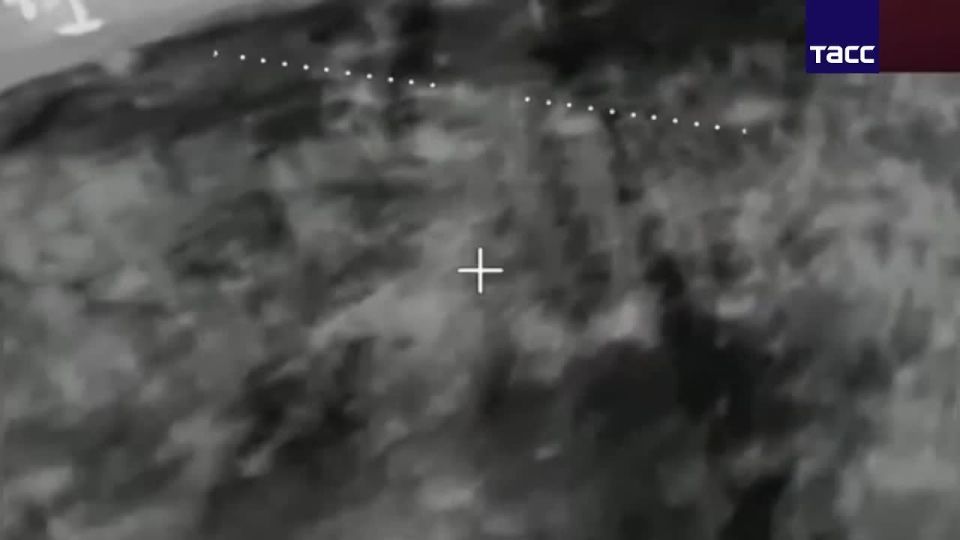 Бойцы РФ уничтожили бронемашину MaxxPro ВСУ в районе Северска