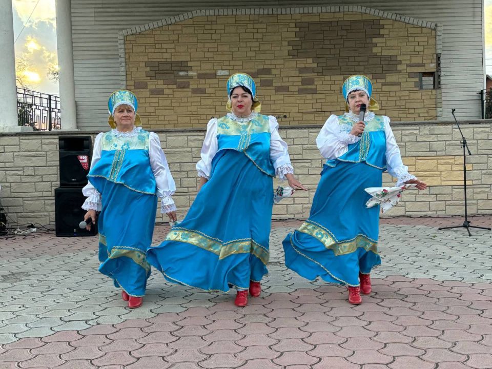 В пгт. Ялта состоялся масштабный праздник, посвященный трем значимым датам: Дню образования Мангушского муниципального округа, Дню воссоединения Донецкой Народной Республики с Российской Федерацией и 245-летию со дня... В пгт. Ялта состоялся масштабный праздник, посвященный трем значимым датам: Дню образования Мангушского муниципального округа, Дню воссоединения Донецкой Народной Республики с Российской Федерацией и 245-летию со дня...