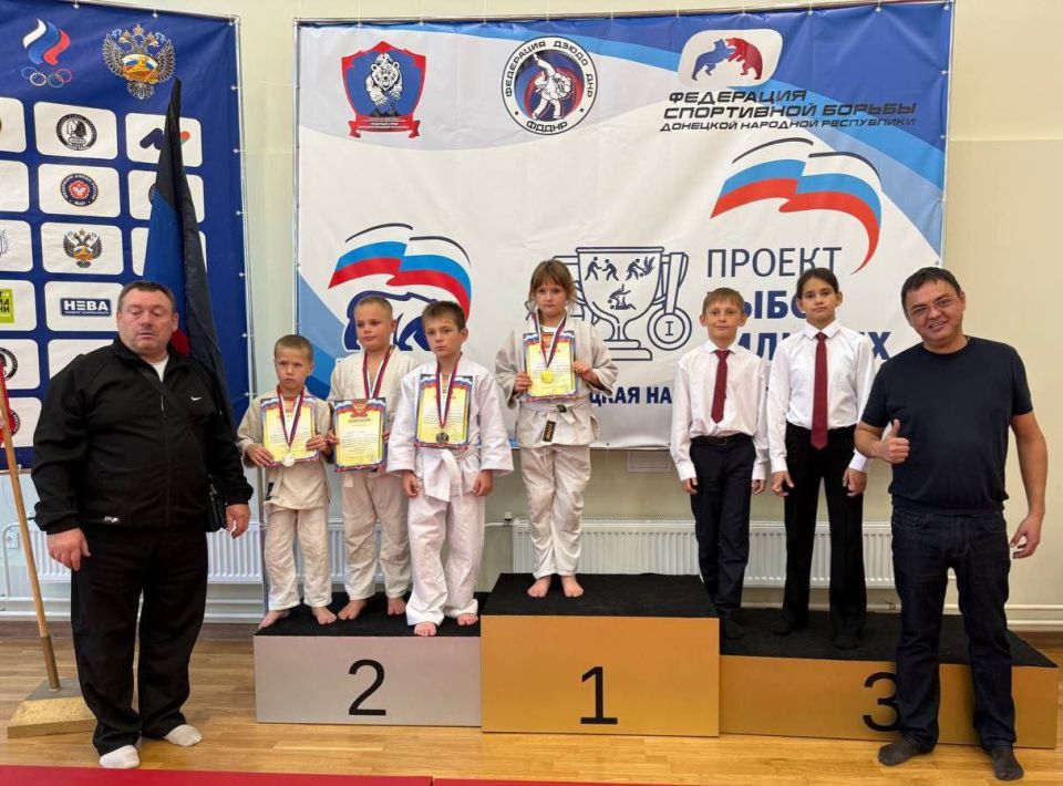 Поздравляем юных дзюдоистов Мангушского округа с победой на турнире «Выбор Сильных»! Поздравляем юных дзюдоистов Мангушского округа с победой на турнире «Выбор Сильных»!