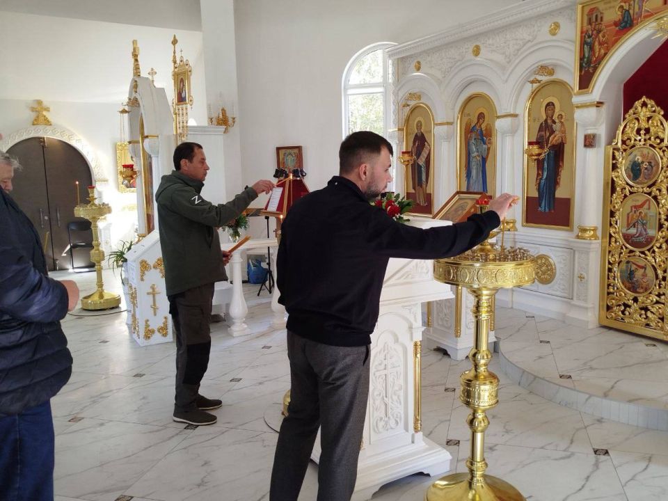 Константин Зинченко: Глава ДНР Денис Пушилин лично проверил ход восстановительных работ в Волновахе и оценил уже проделанную работу Константин Зинченко: Глава ДНР Денис Пушилин лично проверил ход восстановительных работ в Волновахе и оценил уже проделанную работу