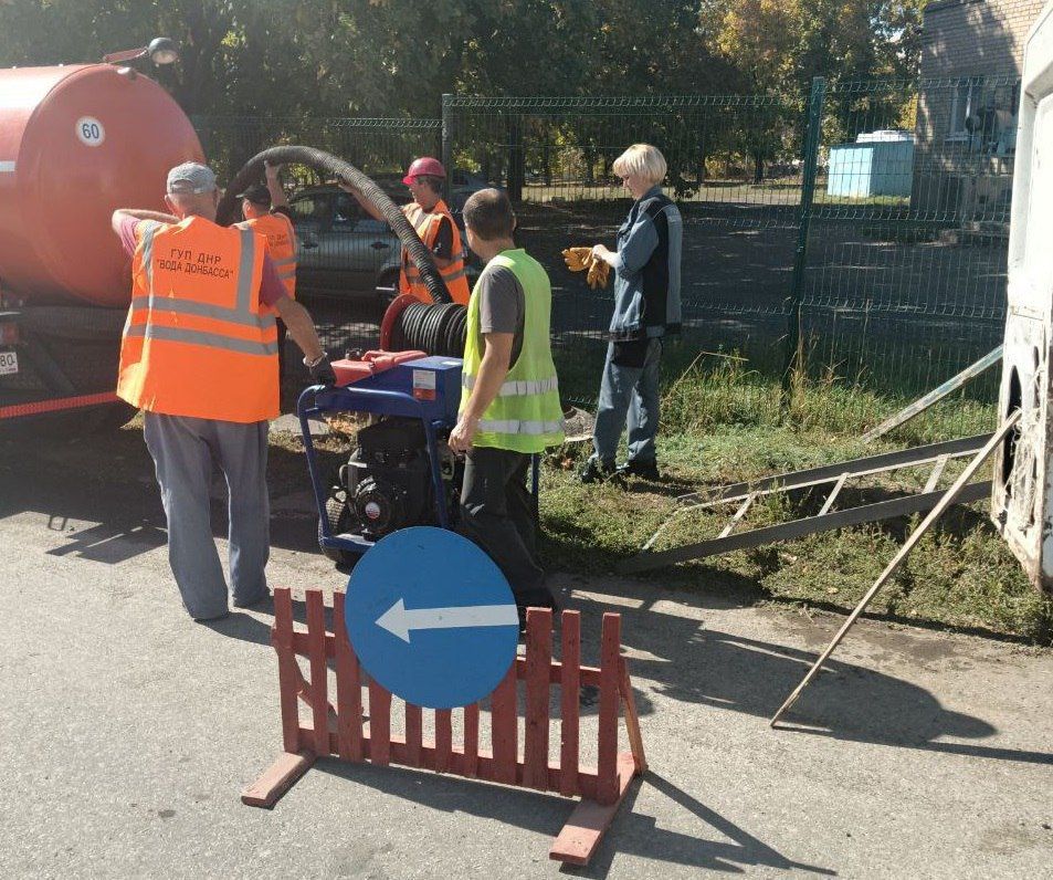 Михаил Желтяков: Под руководством Главы ДНР успешно продвигаемся вперед в деле восстановления инфраструктуры и обеспечения жителей водой Михаил Желтяков: Под руководством Главы ДНР успешно продвигаемся вперед в деле восстановления инфраструктуры и обеспечения жителей водой