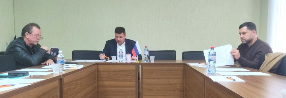 РАБОТА КОМИТЕТОВ. На заседании комитета по вопросам градостроительства, землепользования, планирования и развития территорий рассмотрен ряд законопроектов: РАБОТА КОМИТЕТОВ. На заседании комитета по вопросам градостроительства, землепользования, планирования и развития территорий рассмотрен ряд законопроектов:
