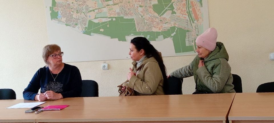 Наталья Бегуненко: В понедельник, 6 октября, руководитель Управы Петровского внутригородского района Администрации городского округа Донецк Наталья Ивановна Бегуненко провела еженедельный прием граждан Наталья Бегуненко: В понедельник, 6 октября, руководитель Управы Петровского внутригородского района Администрации городского округа Донецк Наталья Ивановна Бегуненко провела еженедельный прием граждан