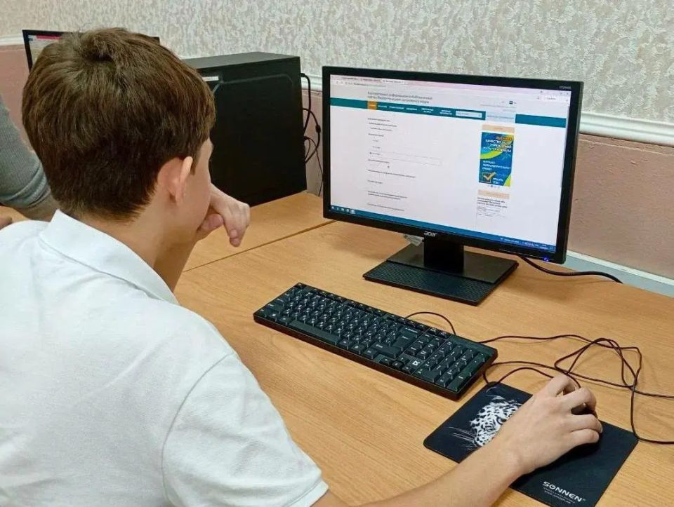 Школьники из села Ближнее Волновахского района включились в окружную интеллектуальную онлайн-викторину Школьники из села Ближнее Волновахского района включились в окружную интеллектуальную онлайн-викторину