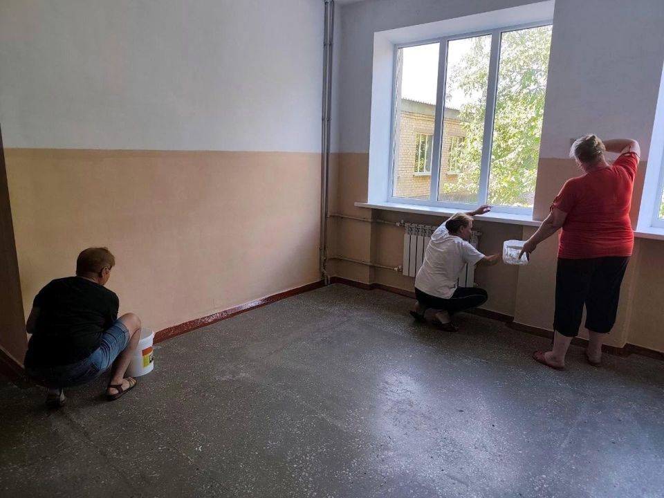 В Волновахе на грант от Ямальской проектной школы модернизировали гардероб В Волновахе на грант от Ямальской проектной школы модернизировали гардероб