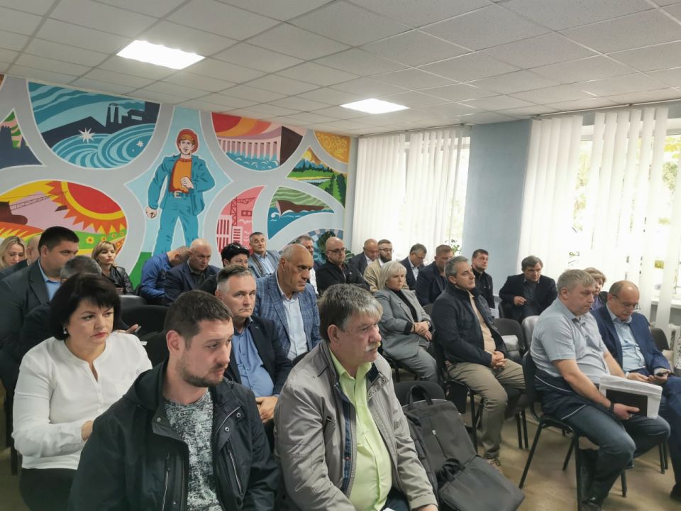 Меры по повышению качества услуг водоснабжения и водоотведения в Амвросиевке обсудили на ежемесячном совете предприятия Меры по повышению качества услуг водоснабжения и водоотведения в Амвросиевке обсудили на ежемесячном совете предприятия