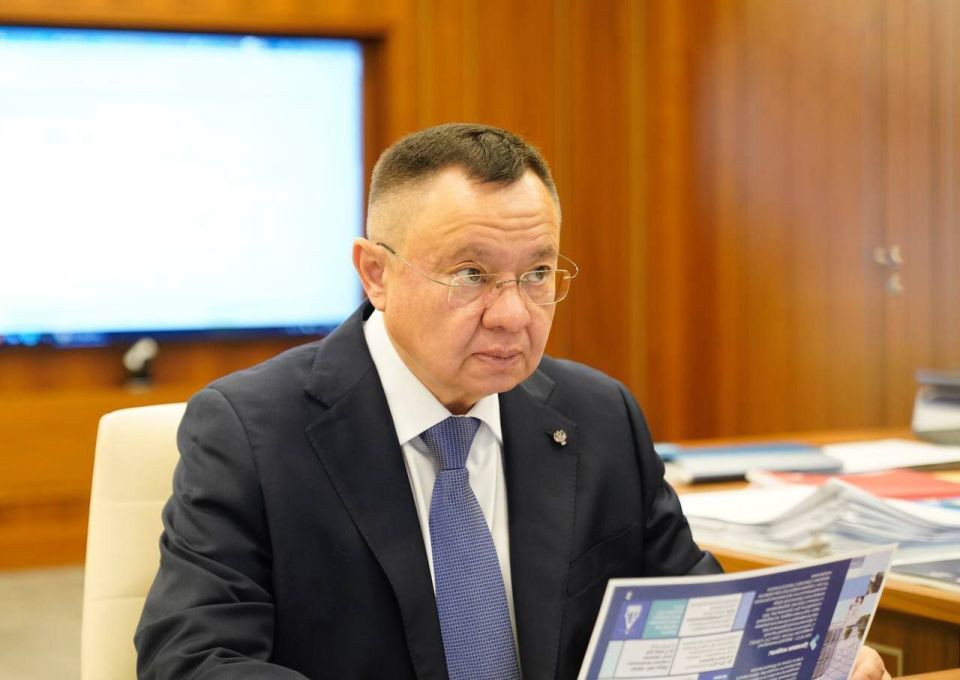 Глава Минстроя России Ирек Файзуллин провел рабочую встречу с ректором НИУ МГСУ Павлом Акимовым Глава Минстроя России Ирек Файзуллин провел рабочую встречу с ректором НИУ МГСУ Павлом Акимовым