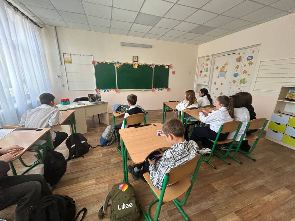 5 октября отмечается День учителя 5 октября отмечается День учителя