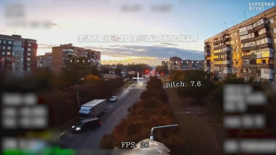 Андрей Руденко: Наши БПЛА на оптоволокне вальяжно летают по улицам города Краматорск в поисках украинских военных