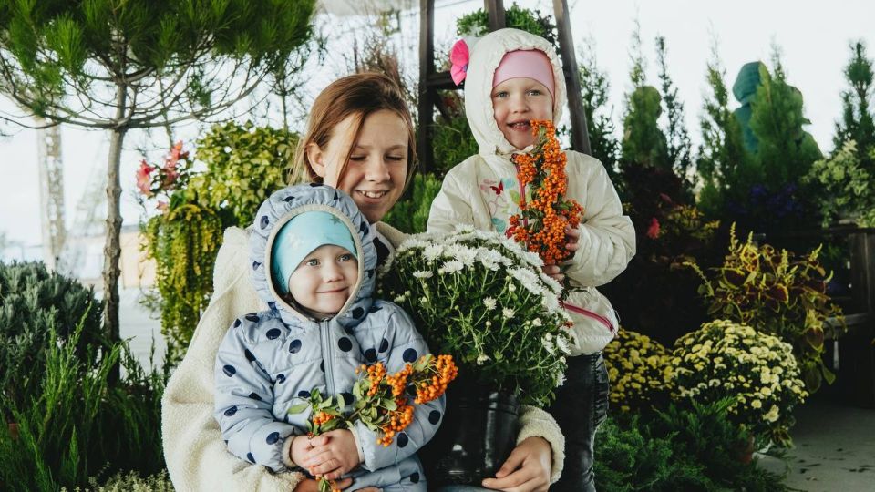 Цвет настроения зелёный. Зелёный фестиваль возвращается, чтобы объединить жителей и гостей Крыма вокруг главной идеи — сделать полуостров более зелёным и уютным для жизни Цвет настроения зелёный. Зелёный фестиваль возвращается, чтобы объединить жителей и гостей Крыма вокруг главной идеи — сделать полуостров более зелёным и уютным для жизни