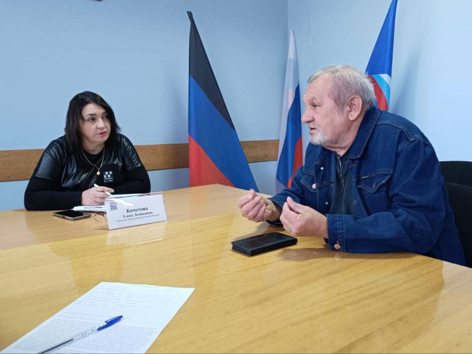 Прием граждан. Сегодня, 07 октября, в общественной приемной Всероссийской политической партии "Единая Россия" прошла встреча с жителями городского округа Иловайск Прием граждан. Сегодня, 07 октября, в общественной приемной Всероссийской политической партии "Единая Россия" прошла встреча с жителями городского округа Иловайск
