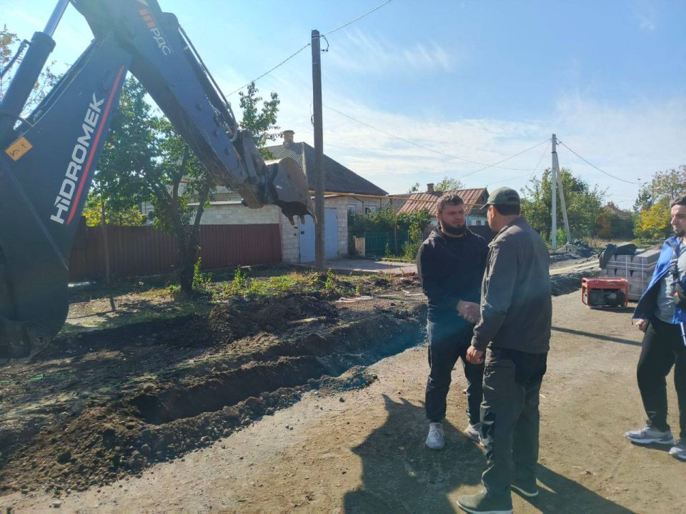Константин Зинченко: Проверил ход восстановления улицы Донецкая Константин Зинченко: Проверил ход восстановления улицы Донецкая