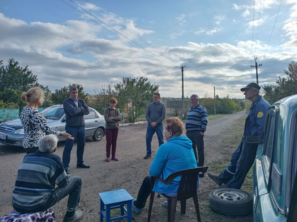 Сегодня Первый заместитель главы Администрации Володарского муниципального округа Боровик Д.В. провёл встречу с жителями с. Перемога Сегодня Первый заместитель главы Администрации Володарского муниципального округа Боровик Д.В. провёл встречу с жителями с. Перемога