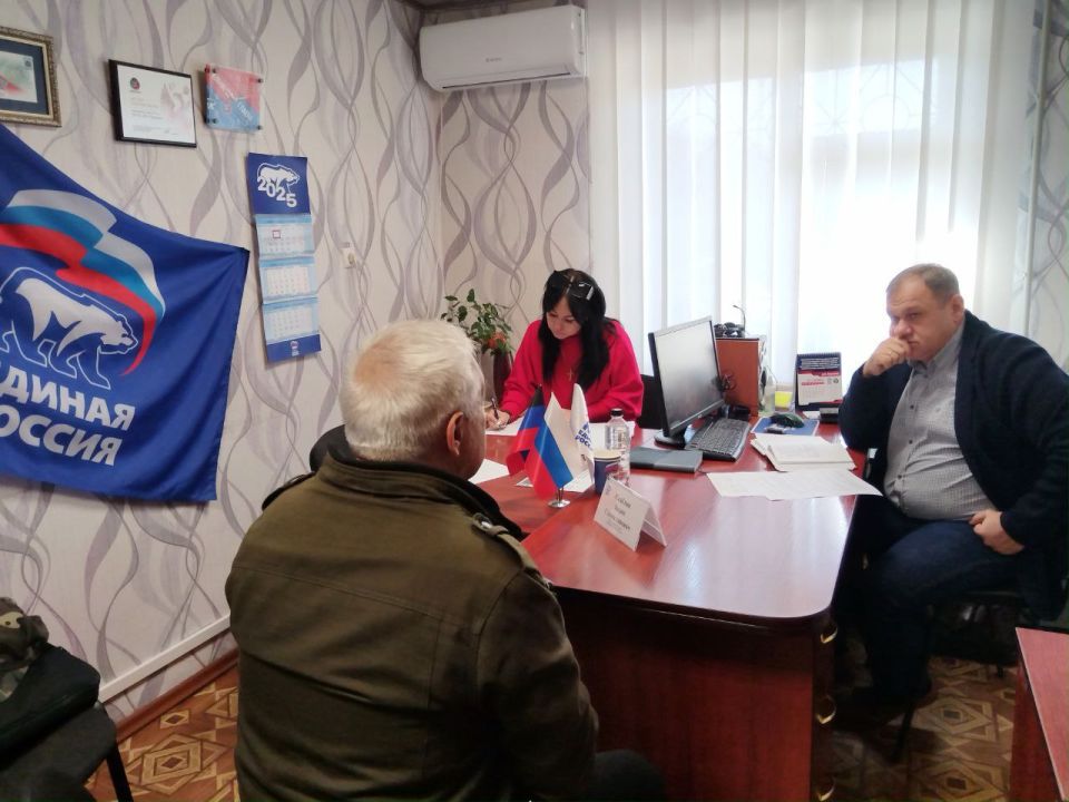 Депутат Народного Совета пообщался с председателями ТСЖ/ТСН Депутат Народного Совета пообщался с председателями ТСЖ/ТСН