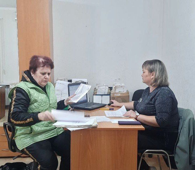 В Ждановке консультируют жителей по вопросам газоснабжения и газификации В Ждановке консультируют жителей по вопросам газоснабжения и газификации