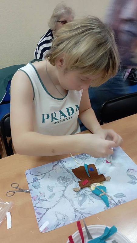 Осенняя эстафета поделок в клубе «Особый ребёнок» Осенняя эстафета поделок в клубе «Особый ребёнок»