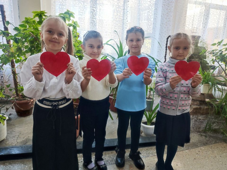 Сегодня, 7 октября, в Пролетарском районе города Донецка состоялась акция «Лучшее имя – мама», приуроченная ко Дню беременных Сегодня, 7 октября, в Пролетарском районе города Донецка состоялась акция «Лучшее имя – мама», приуроченная ко Дню беременных