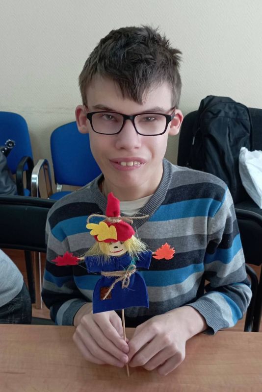 Осенняя эстафета поделок в клубе «Особый ребёнок» Осенняя эстафета поделок в клубе «Особый ребёнок»