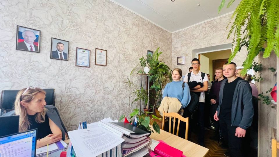 Экскурсия в органы исполнительной власти: путь к пониманию местной власти Экскурсия в органы исполнительной власти: путь к пониманию местной власти