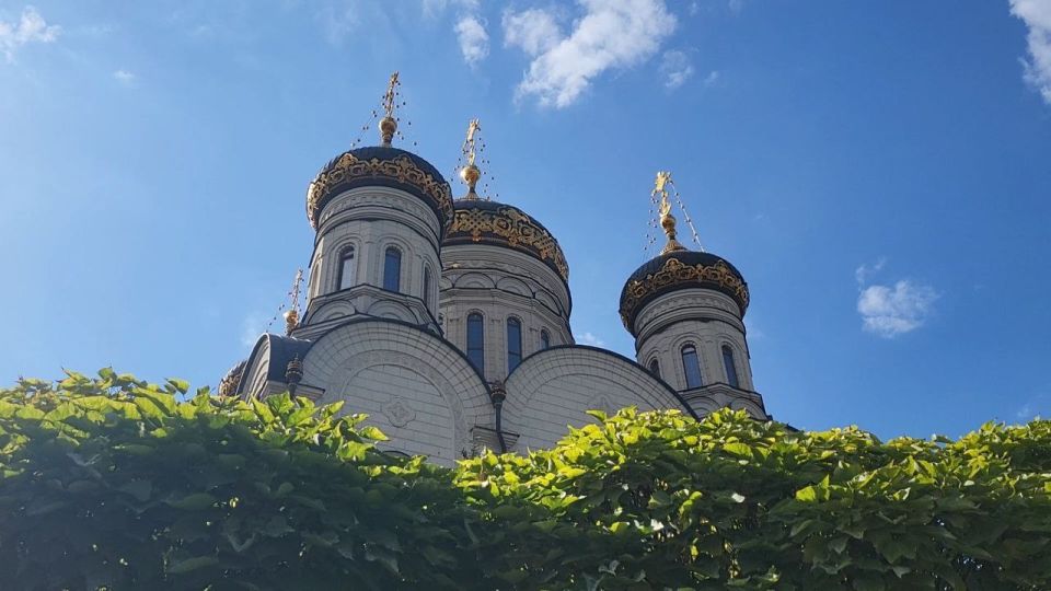 Сердце многострадальной Горловки - Богоявленский кафедральный собор Сердце многострадальной Горловки - Богоявленский кафедральный собор