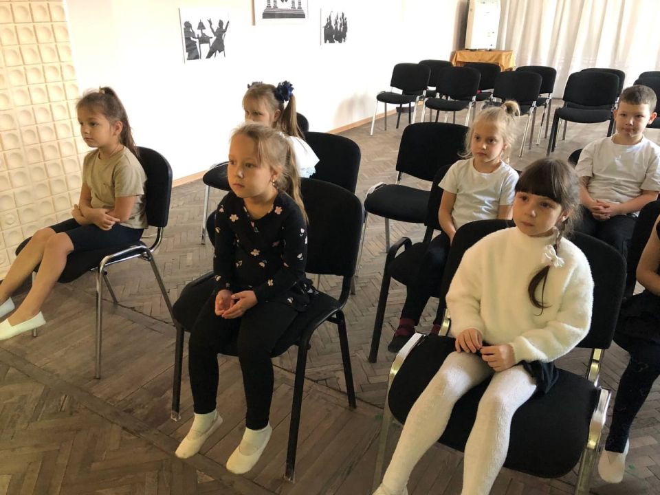 В Ждановке прошла лекция «Всегда иди дорогою добра!» В Ждановке прошла лекция «Всегда иди дорогою добра!»