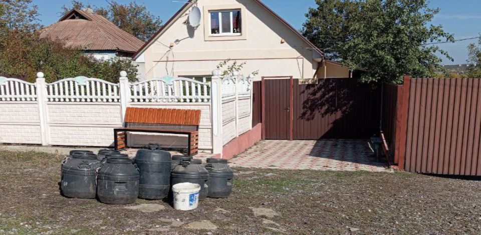 Валентина Харлашка: Сегодня провела проверку организации доставки воды на улицу Углекопную в Горняцком районе города Валентина Харлашка: Сегодня провела проверку организации доставки воды на улицу Углекопную в Горняцком районе города
