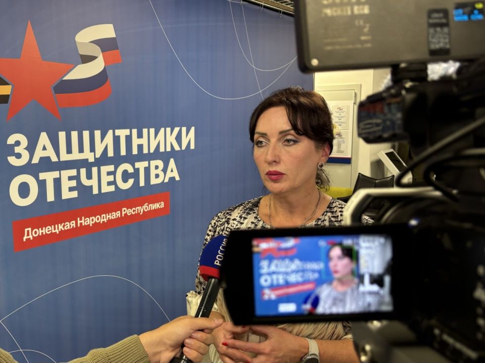 В донецком филиале фонда «Защитники Отечества» вручили еще 58 удостоверений ветеранам ОБТФ «Каскад» В донецком филиале фонда «Защитники Отечества» вручили еще 58 удостоверений ветеранам ОБТФ «Каскад»
