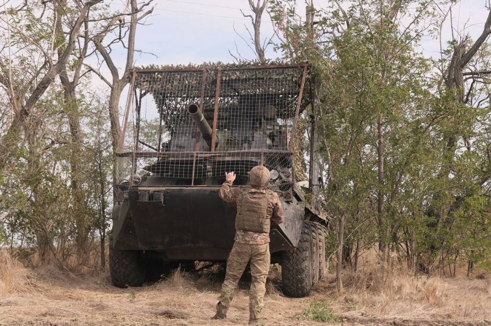 Боевая работа расчёта 120-мм самоходного артиллерийского орудия 2С23 «Нона-СВК» 55-й отдельной мотострелковой (горной) бригады «Чёрные барсы» группировки войск «Центр» на Покровском (Красноармейском) направлении Боевая работа расчёта 120-мм самоходного артиллерийского орудия 2С23 «Нона-СВК» 55-й отдельной мотострелковой (горной) бригады «Чёрные барсы» группировки войск «Центр» на Покровском (Красноармейском) направлении