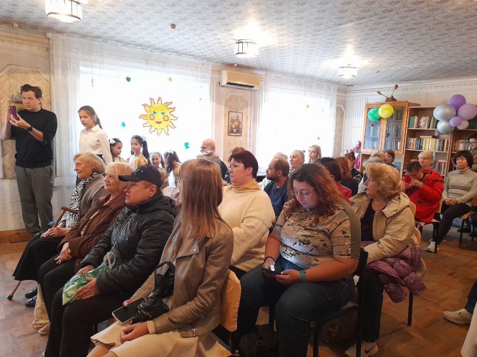 Валентин Левченко: В рамках партийного проекта «Женское движение» Всероссийской политической партии «Единая Россия» сегодня на базе Центра социального обслуживания населения Киевского района Управой совместно с АНО «За... Валентин Левченко: В рамках партийного проекта «Женское движение» Всероссийской политической партии «Единая Россия» сегодня на базе Центра социального обслуживания населения Киевского района Управой совместно с АНО «За...