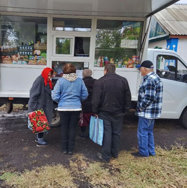 С 4 по 7 октября 2025 года осуществлена выездная торговля с использованием автомагазинов в населенных пунктах городских округов Донецк, Докучаевск, Горловка, Мариуполь, на территории г С 4 по 7 октября 2025 года осуществлена выездная торговля с использованием автомагазинов в населенных пунктах городских округов Донецк, Докучаевск, Горловка, Мариуполь, на территории г