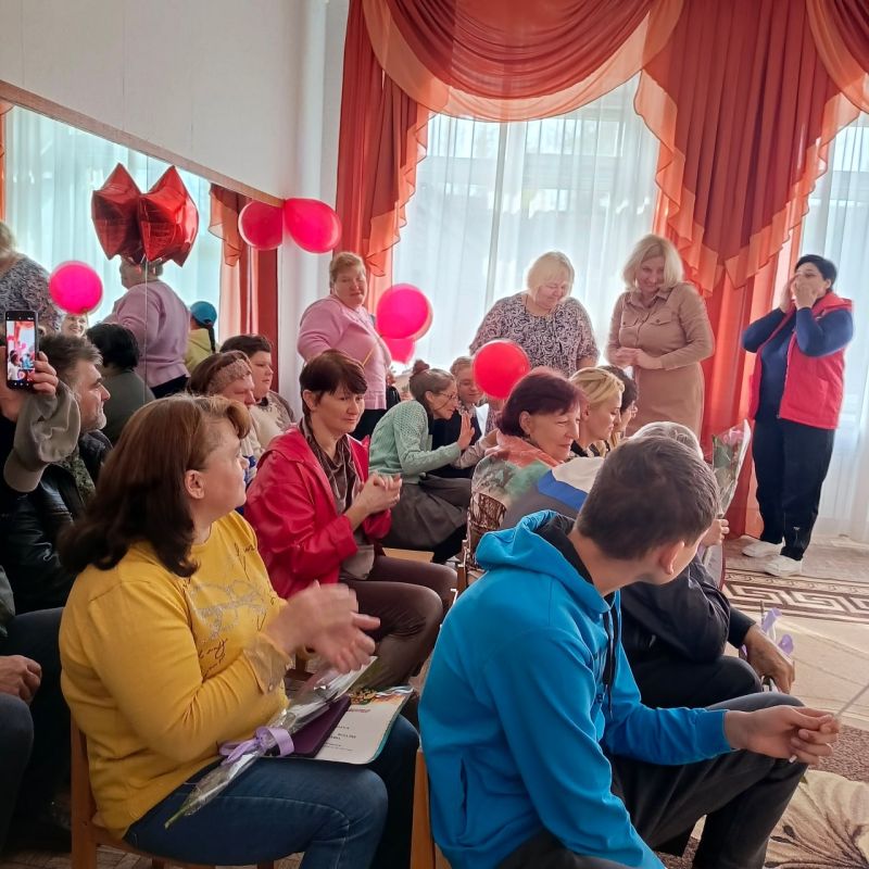 С ЮБИЛЕЕМ, НАШ ЛЮБИМЫЙ ДЕТСКИЙ САД! С ЮБИЛЕЕМ, НАШ ЛЮБИМЫЙ ДЕТСКИЙ САД!