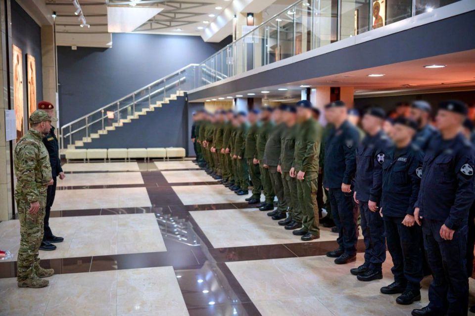 Глава ДНР вручил медали «За храбрость» личному составу Главного управления Федеральной службы войск национальной гвардии по Донецкой Народной Республике Глава ДНР вручил медали «За храбрость» личному составу Главного управления Федеральной службы войск национальной гвардии по Донецкой Народной Республике