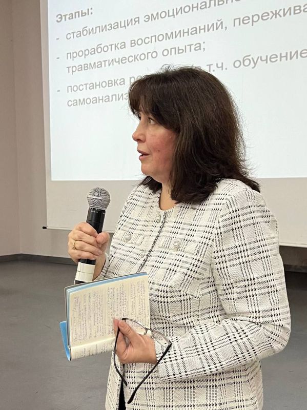 Психологи Ресурсного центра практической психологии ДонГУ приняли участие в научно-практической конференции «Принципы оказания духовной и психологической помощи гражданскому населению» Психологи Ресурсного центра практической психологии ДонГУ приняли участие в научно-практической конференции «Принципы оказания духовной и психологической помощи гражданскому населению»