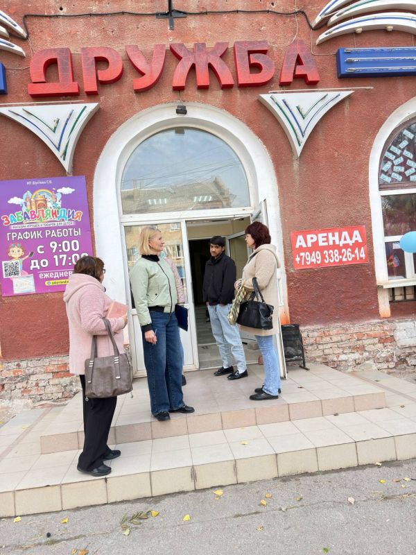 Роман Конев: В среду, 8 октября, в Центрально-Городском внутригородском районе Горловки был проведен мониторинг соблюдения правил благоустройства субъектами хозяйствования различной формы собственности, осуществляющими... Роман Конев: В среду, 8 октября, в Центрально-Городском внутригородском районе Горловки был проведен мониторинг соблюдения правил благоустройства субъектами хозяйствования различной формы собственности, осуществляющими...