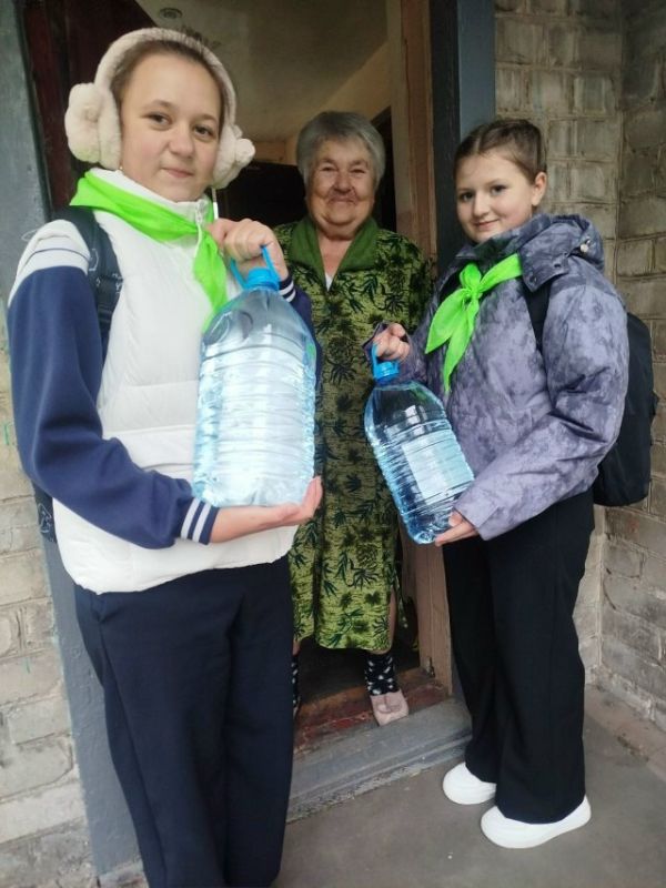 Акция «1000 Добрых дел». В рамках партийного проекта "Новая Школа" партии "Единая Россия" 7 октября с целью развития общественных инициатив и массовой доброй активности граждан, привлечения общественного внимания к важности... Акция «1000 Добрых дел». В рамках партийного проекта "Новая Школа" партии "Единая Россия" 7 октября с целью развития общественных инициатив и массовой доброй активности граждан, привлечения общественного внимания к важности...